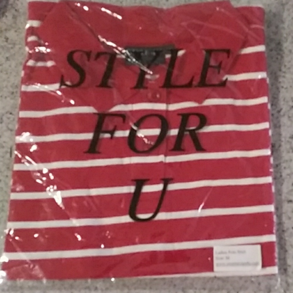 Ladies Style4U polo New size M